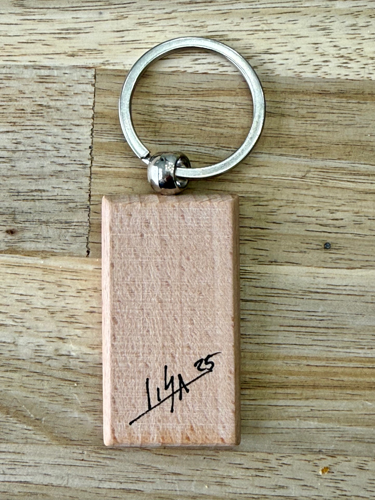 Hand-Painted Wooden Keychain – Signed by Lisa – Limited Edition