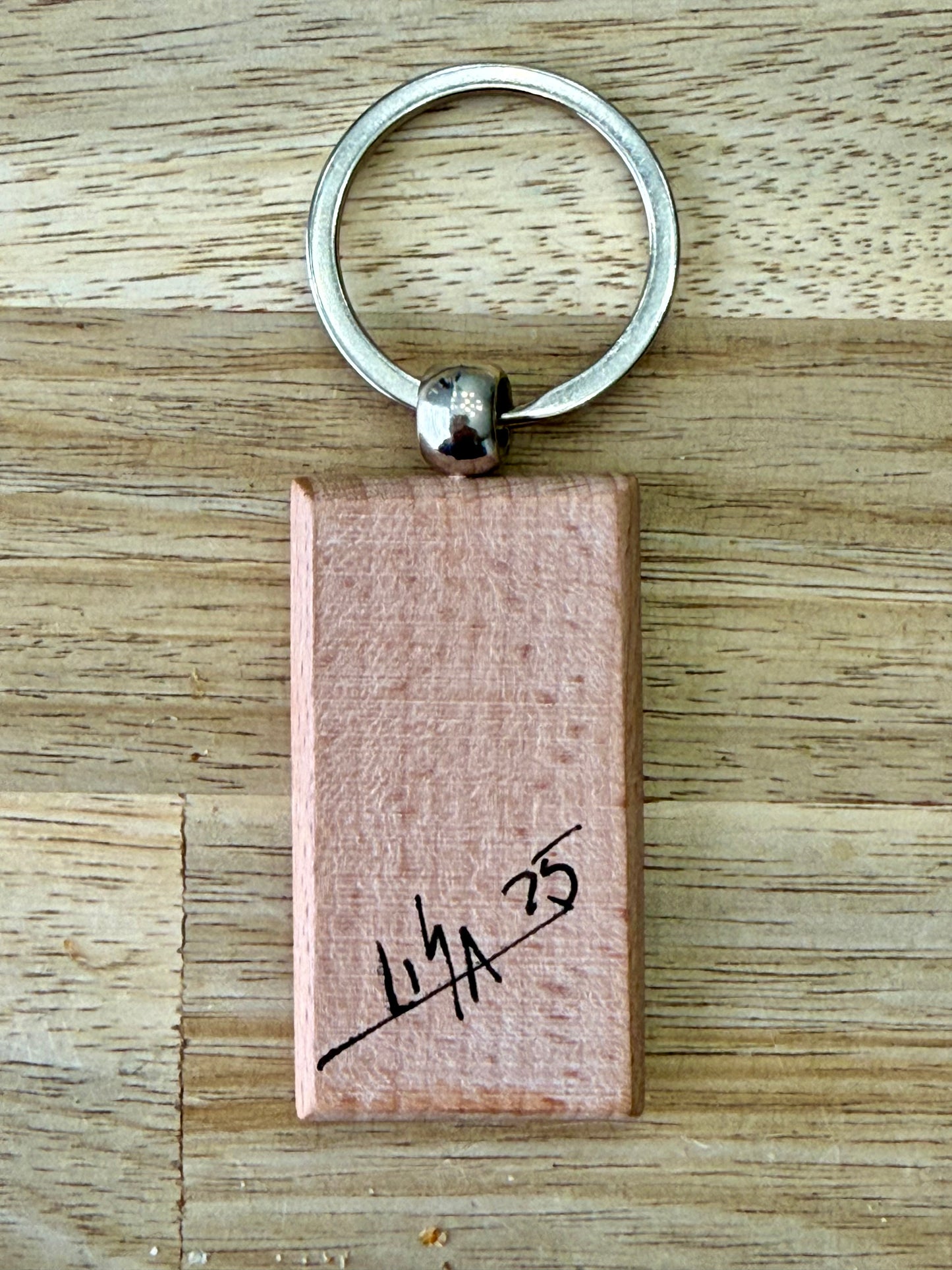 Hand-Painted Wooden Keychain – Signed by Lisa – Limited Edition