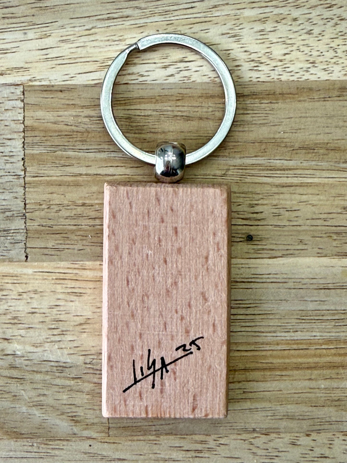 Hand-Painted Wooden Keychain – Signed by Lisa – Limited Edition