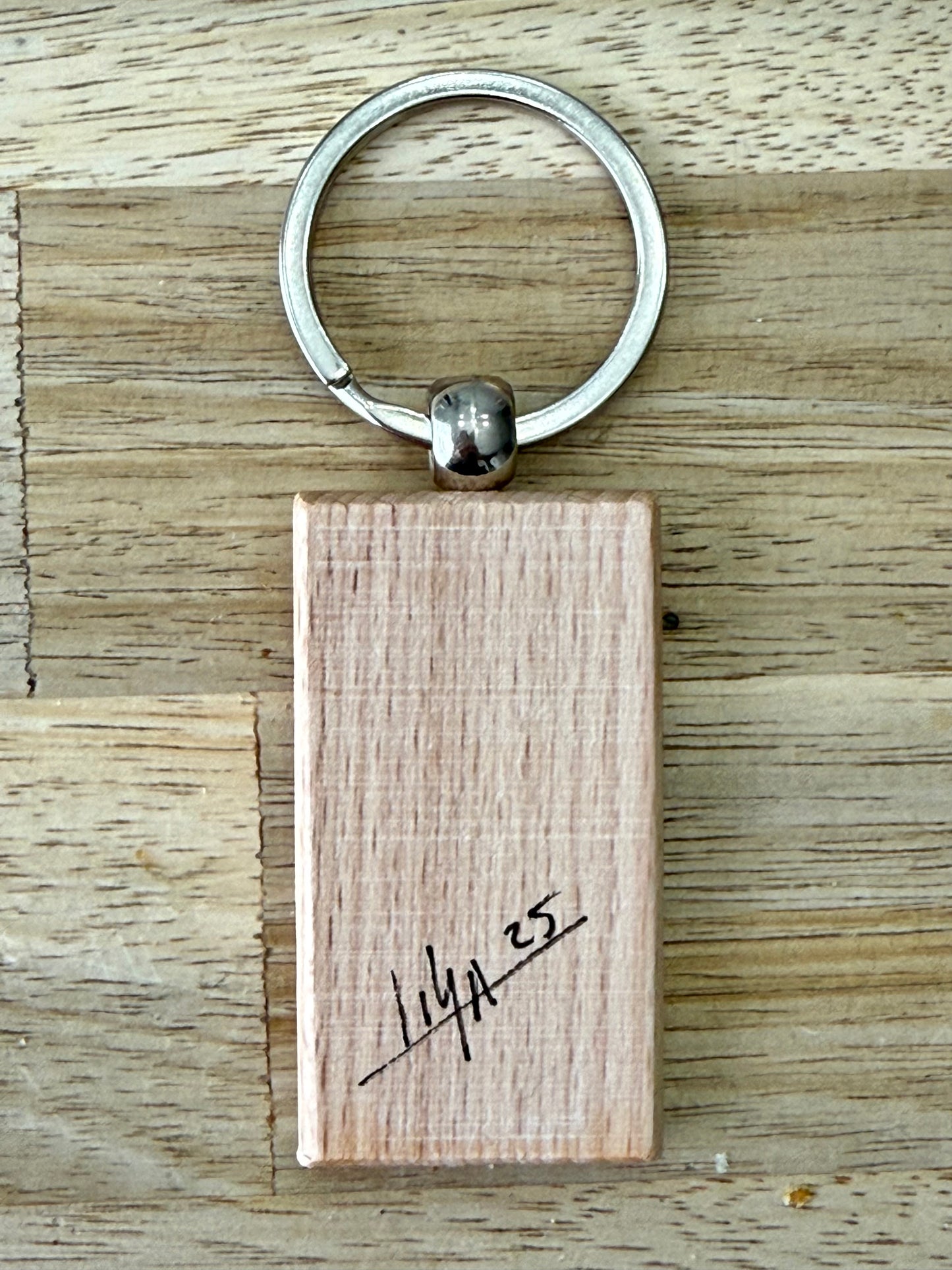 Hand-Painted Wooden Keychain – Signed by Lisa – Limited Edition